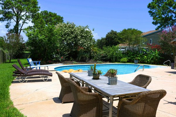 Quelles activités originales proposent certaines locations de vacances ?