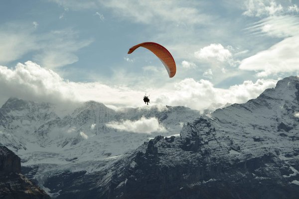 Quels sont les meilleurs endroits pour le parapente dans les Pyrénées ?